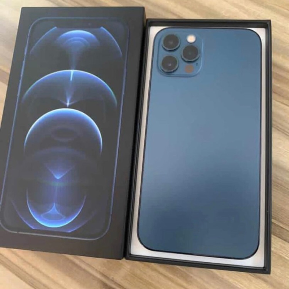 iPhone 12 (from Verizon mobile store)